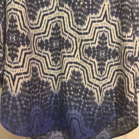 Blue Pattern Blouse - Picture 3 of 4